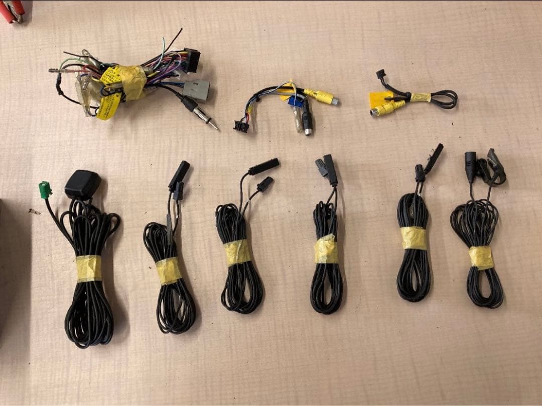 カロッツェリア【carrozzeria】HDDナビ AVIC-ZH07