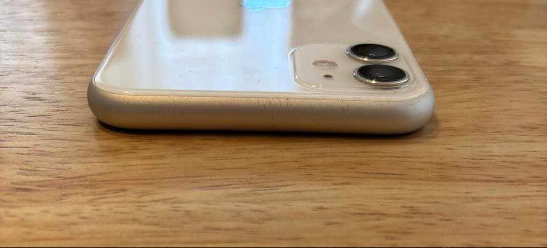 iPhone 11 ホワイト 64GB