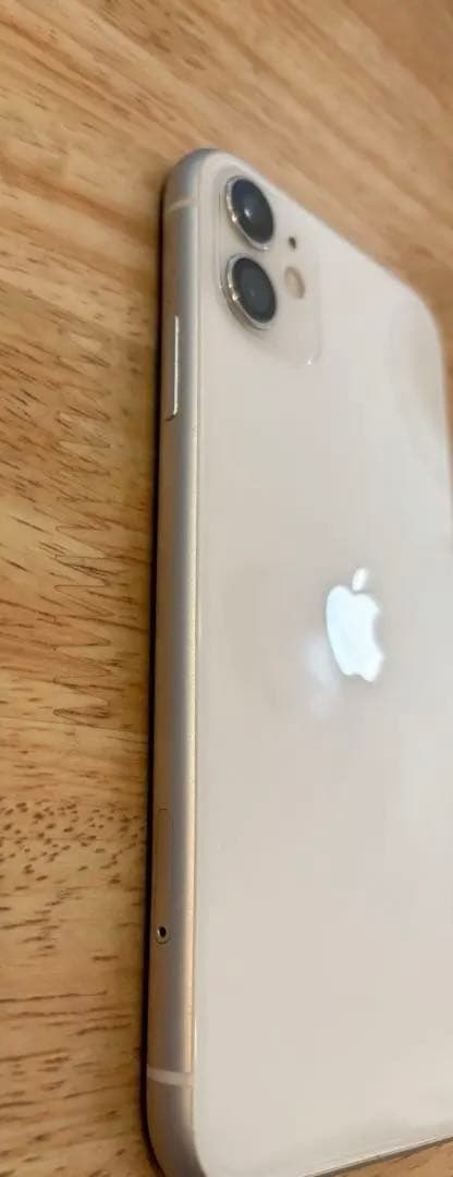 iPhone 11 ホワイト 64GB