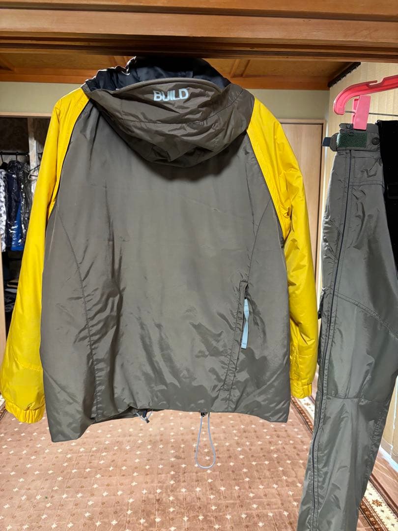 デサントスキーウェア　　　　上下セット Ｍサイズ