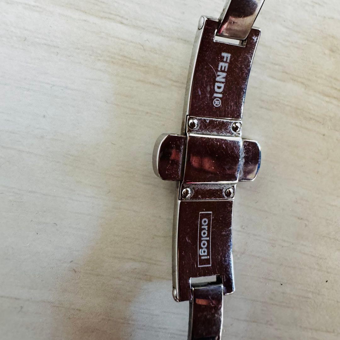 美品　FENDI フェンディ ズッカ柄 ラウンドフェイス 腕時計　レア