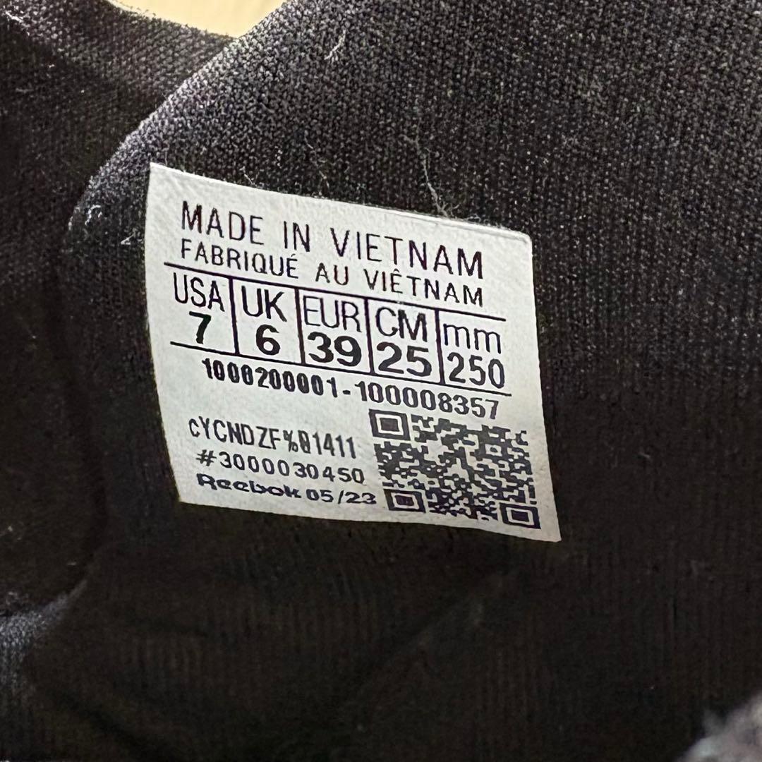 Reebok インスタポンプフューリー