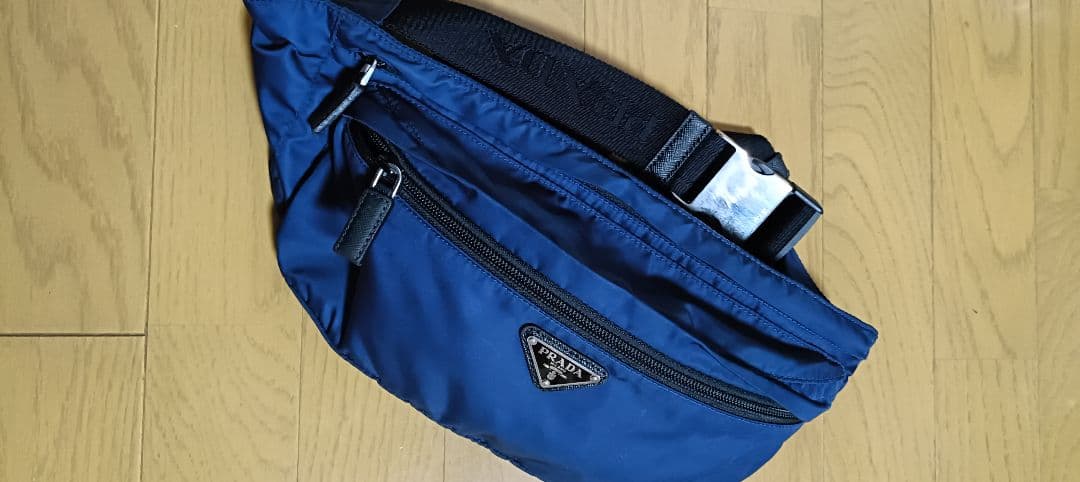 プラダPRADAショルダーバッグ