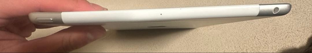 ipad第9世代 wi-fi + cellularモデル