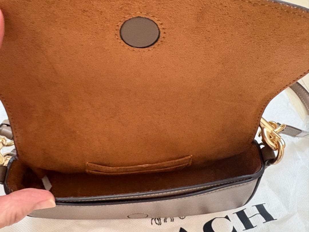 COACH レザーショルダーバッグ