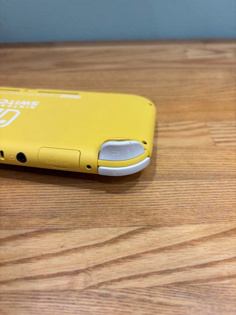 Nintendo Switch Lite イエロー 本体POOR