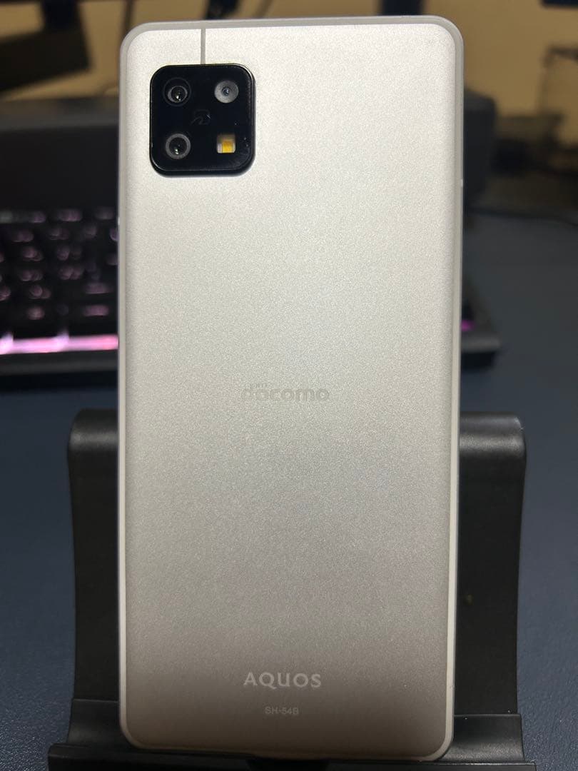 AQUOS Sense6 SH54B docomo シルバー