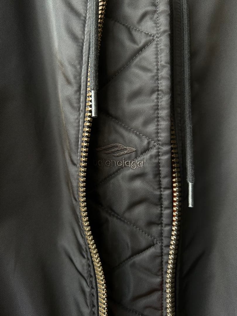 【あんしん鑑定済】BALENCIAGA ボンバージャケット