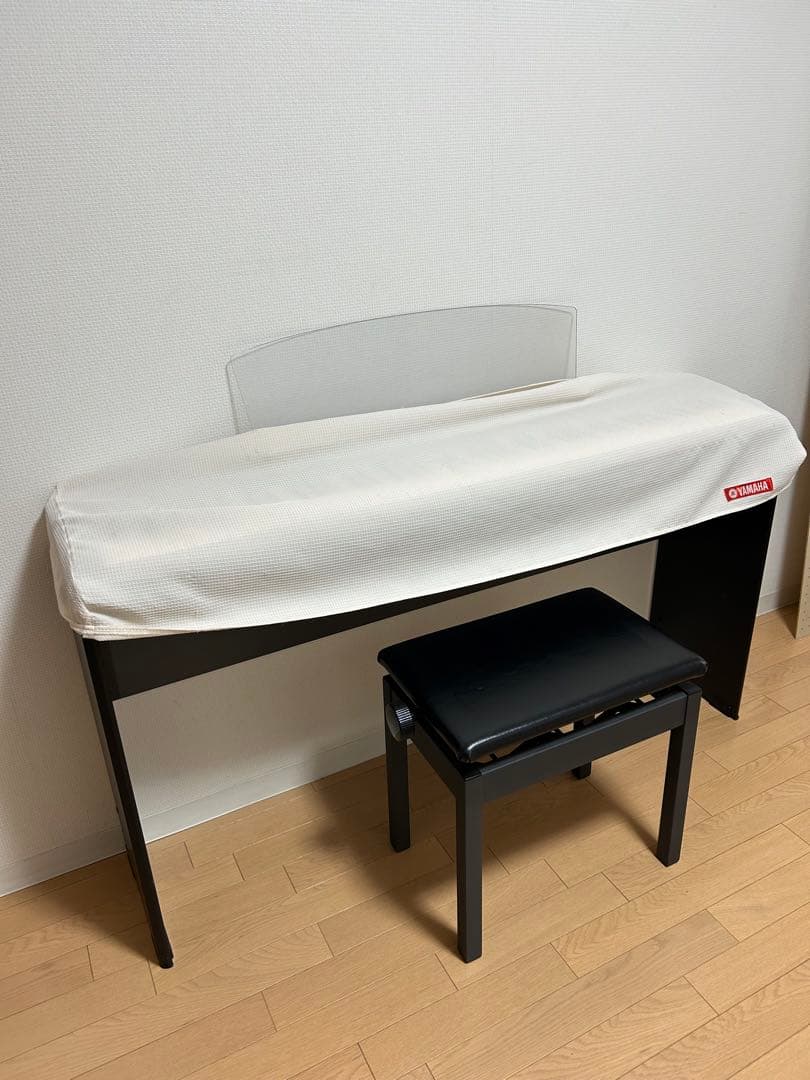 ヤマハ電子ピアノ（YAMAHA P-95 黒）椅子付き