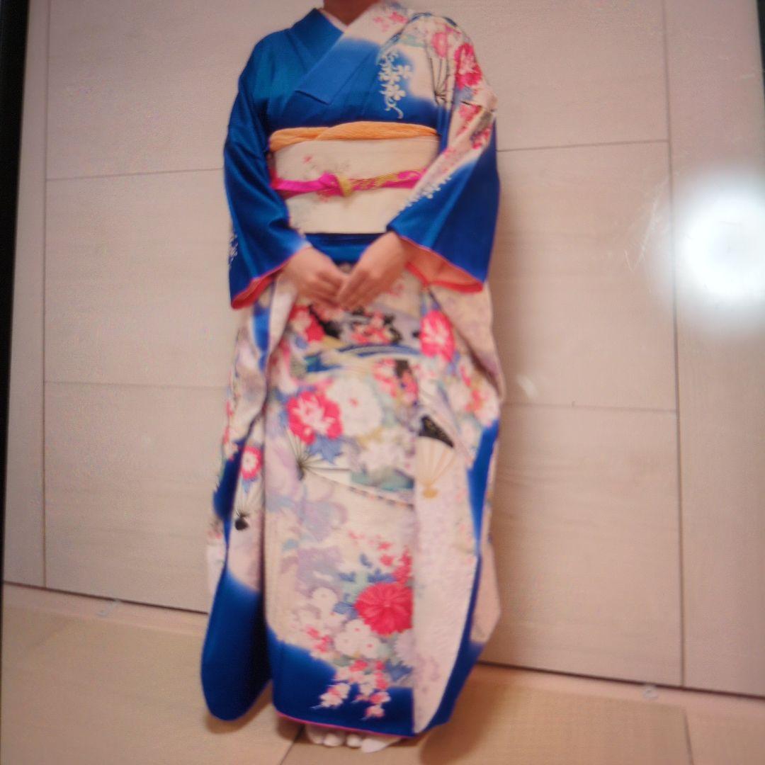 振袖:青と白の花柄と扇子 と 帯 と 小物のセット 成人式