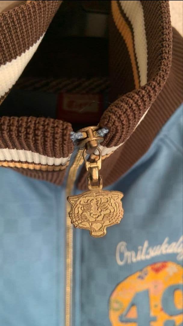 値下げ　オニヅカタイガー　onithuka tiger ジャージ水色 サイズ M