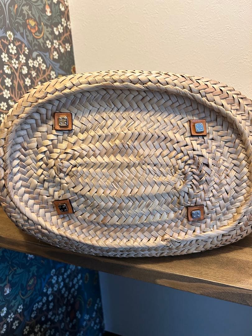 LOEWE ベージュ ストロートートバッグ