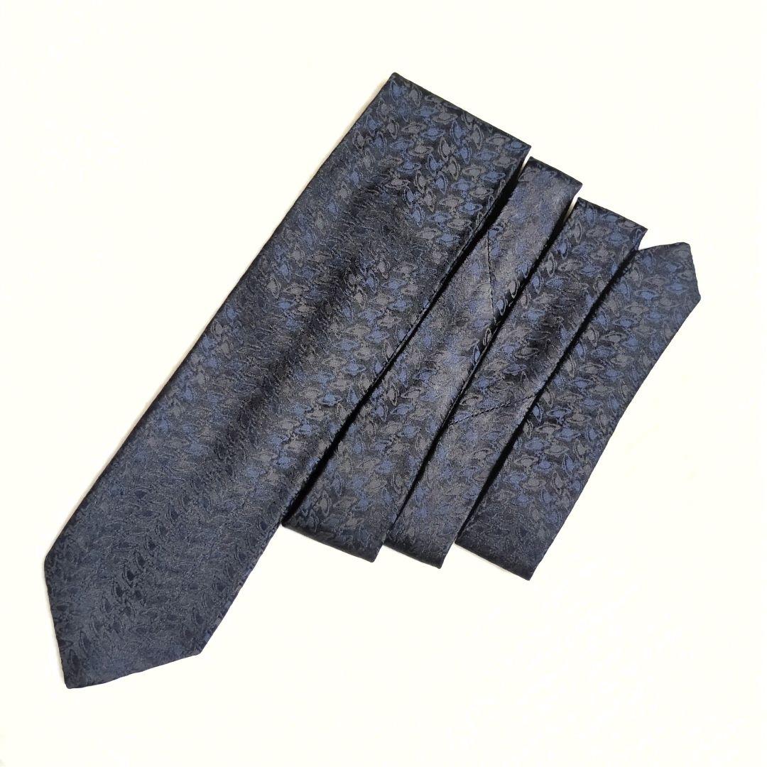 Vivienne Westwood　ネクタイ　オーブ　総柄　あんしん鑑定　黒