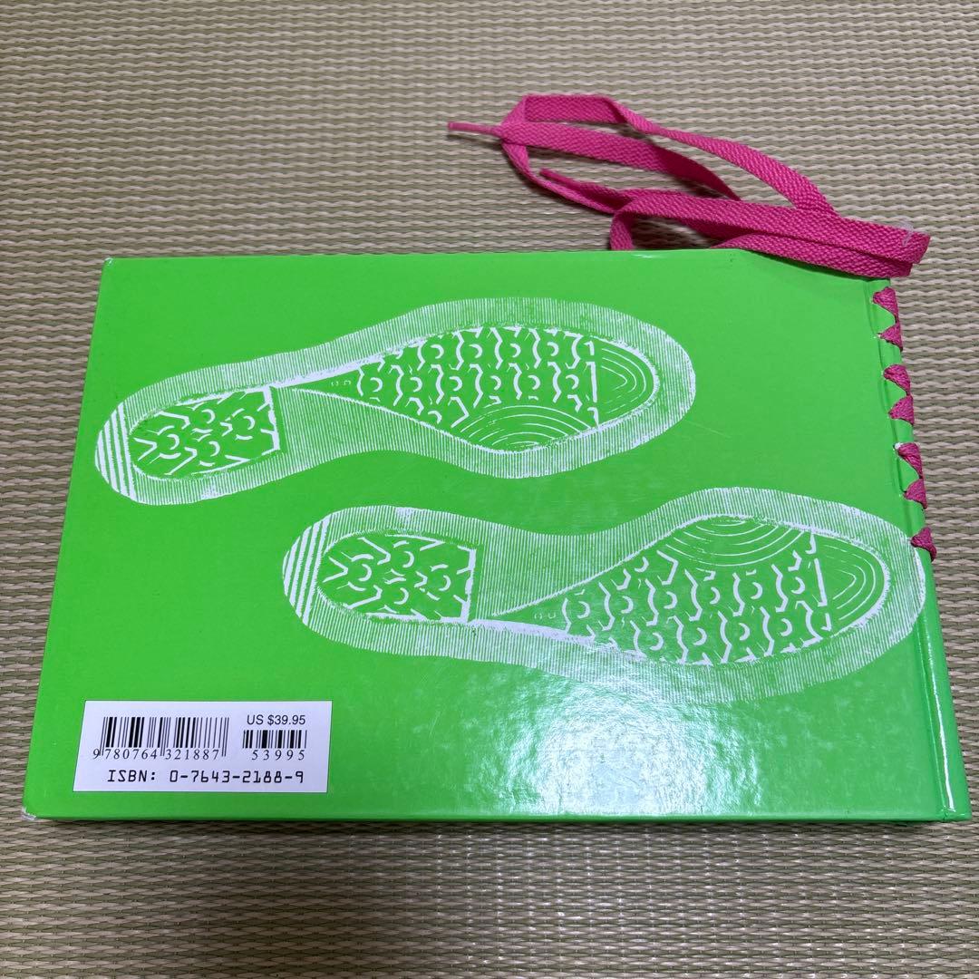the sneaker book 洋書