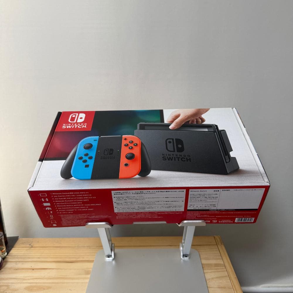 【カービィ付】Nintendo Switch 初代モデル ネオンブルー/レッド