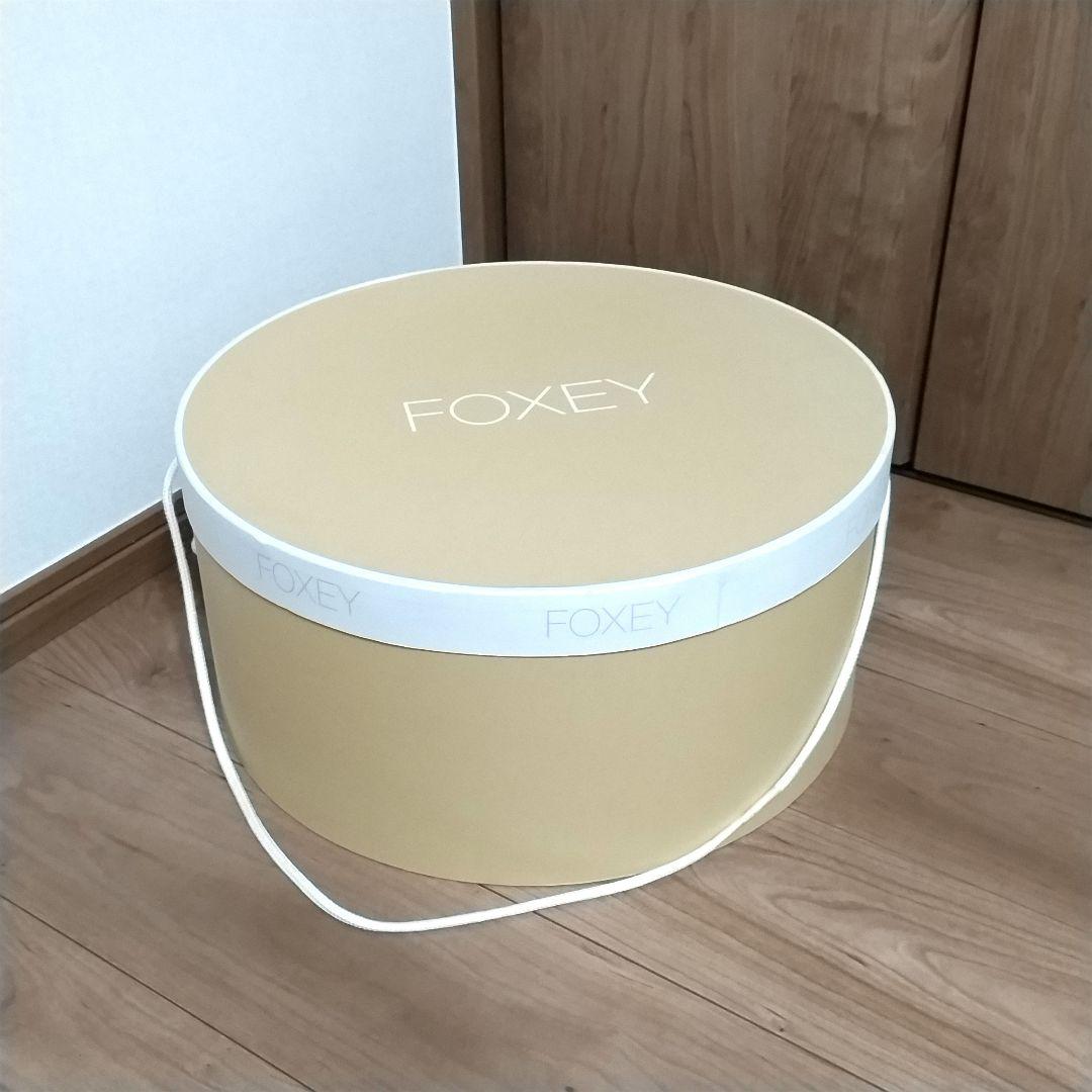 【新品同様】FOXEYブティック　麦わら帽子　ブラウンのおリボン　ストローハット