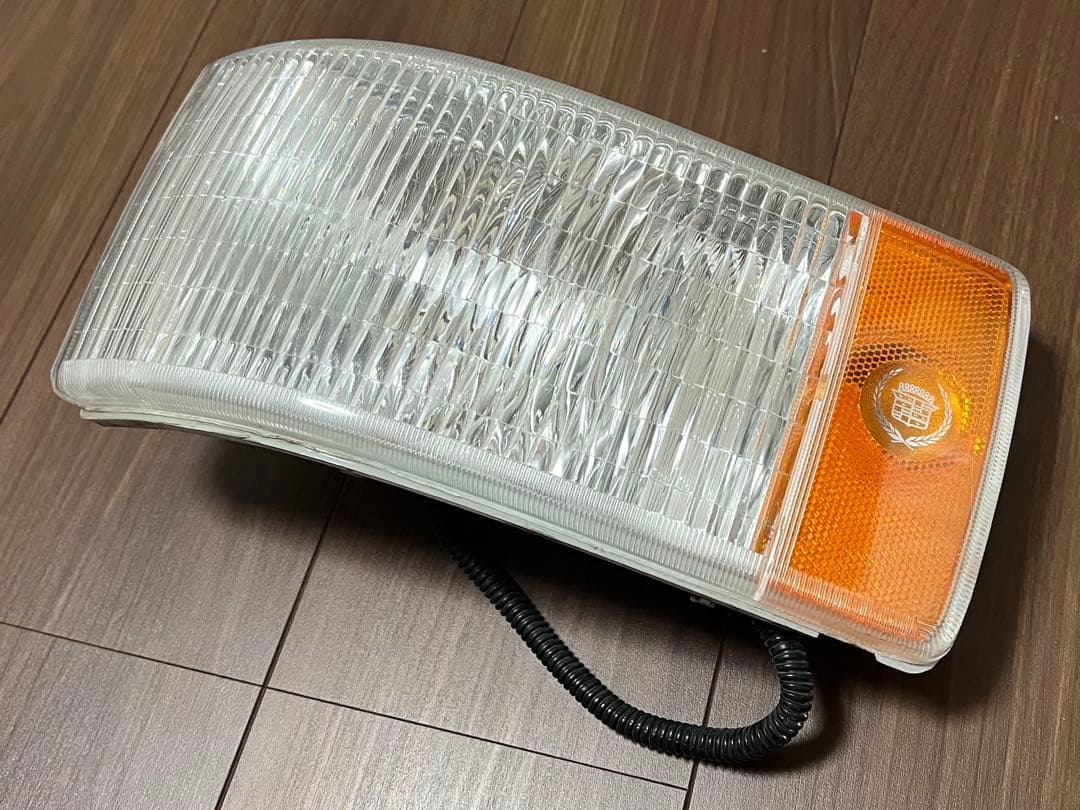 美品 Cadillac フリートウッドブロアム 93～96 コーナーランプ