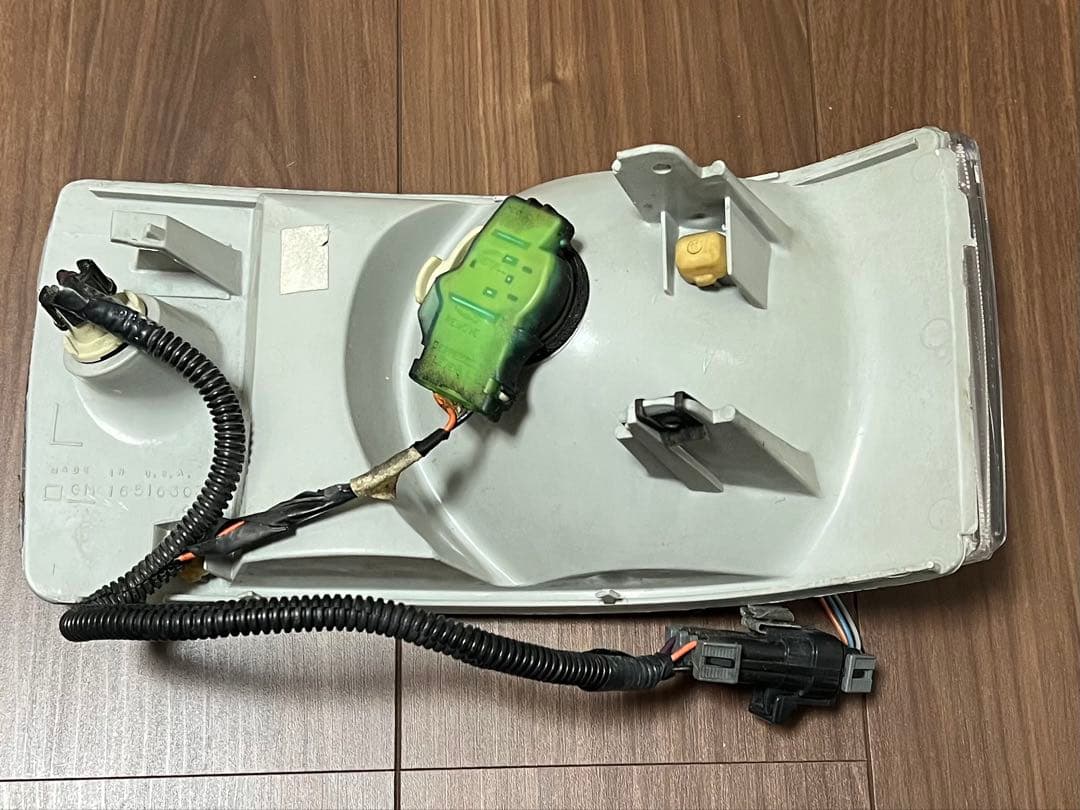 美品 Cadillac フリートウッドブロアム 93～96 コーナーランプ