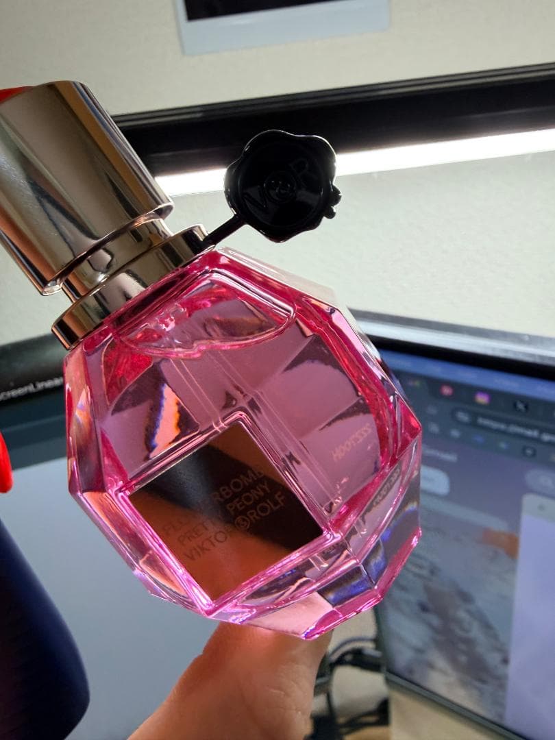 (新作) Viktor&Rolf Pretty Peony EDP 30ml