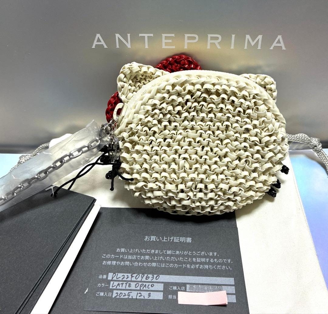 ✨ 凪です✨アンテプリマ ハローキティ/ポーチ/マットホワイト新品未使用品