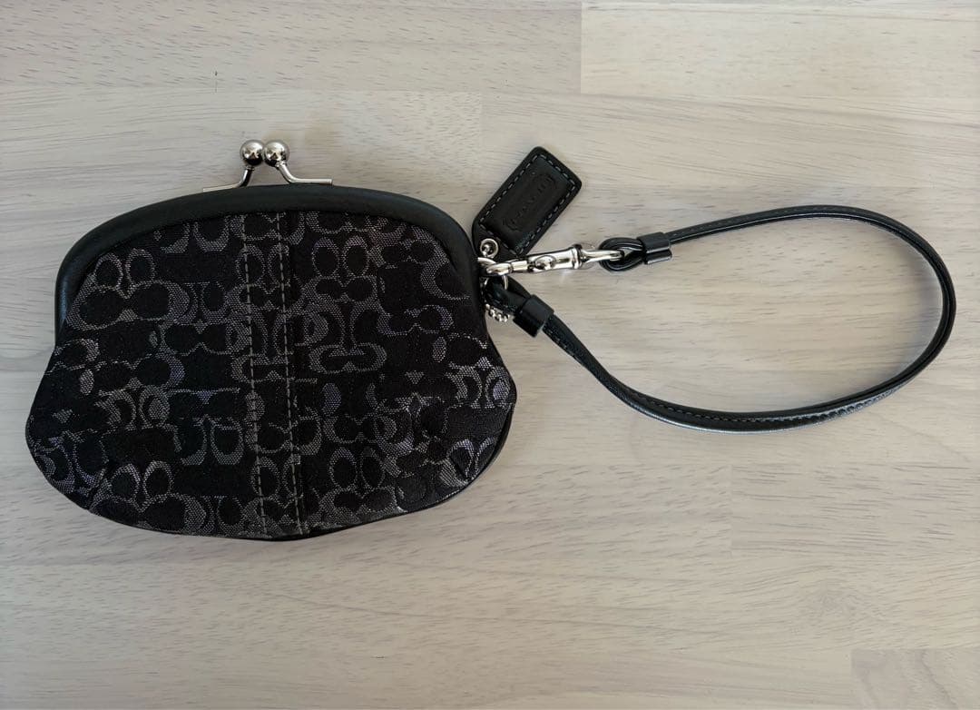 【美品】COACH てんとう虫 がま口 ケース ブラック