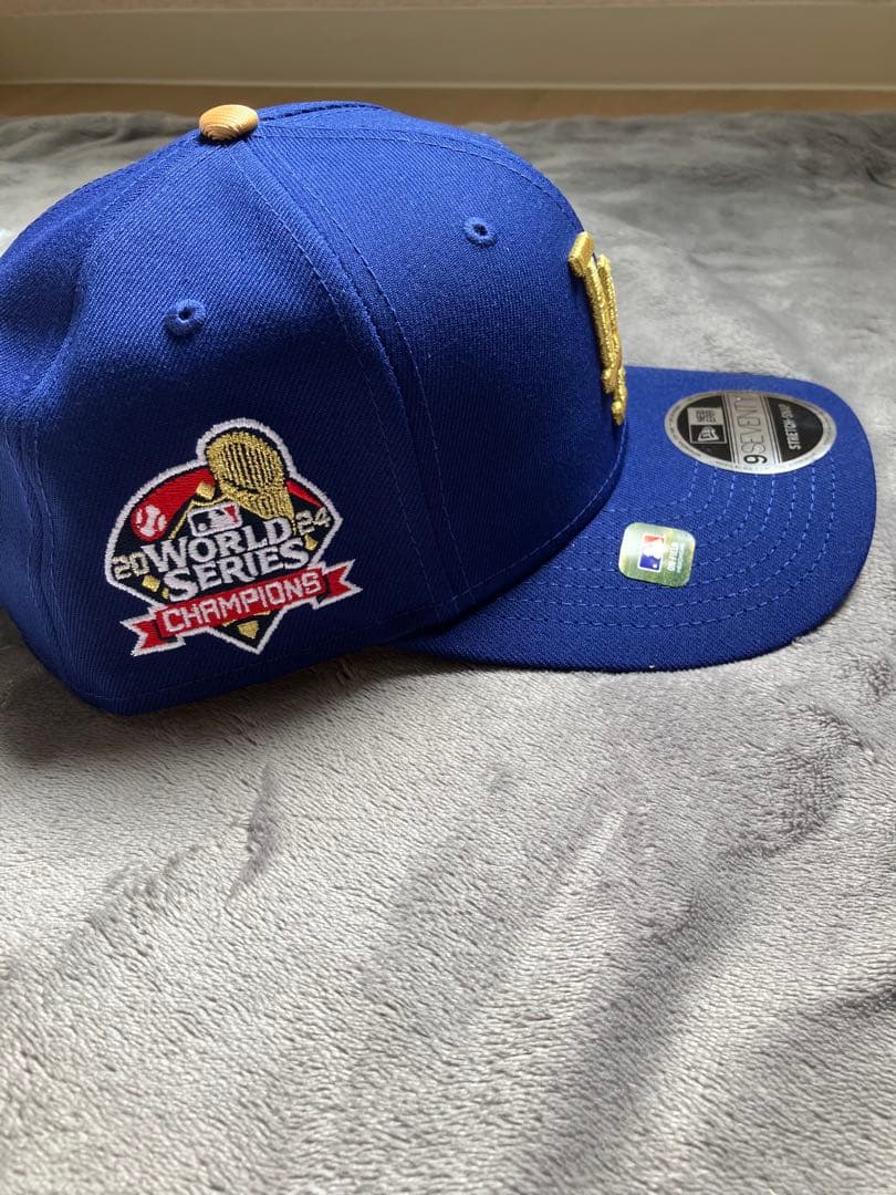 ドジャース優勝記念キャップ 9FIFTY 青　ゴールド　フリーサイズ