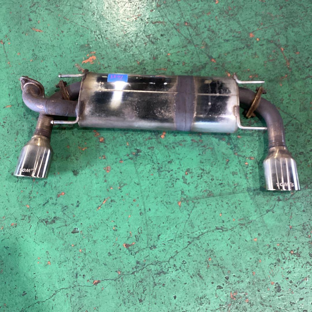 86 ZN6 トムス　マフラー