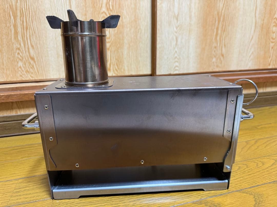 スームルーム　薪ストーブ　TOPON