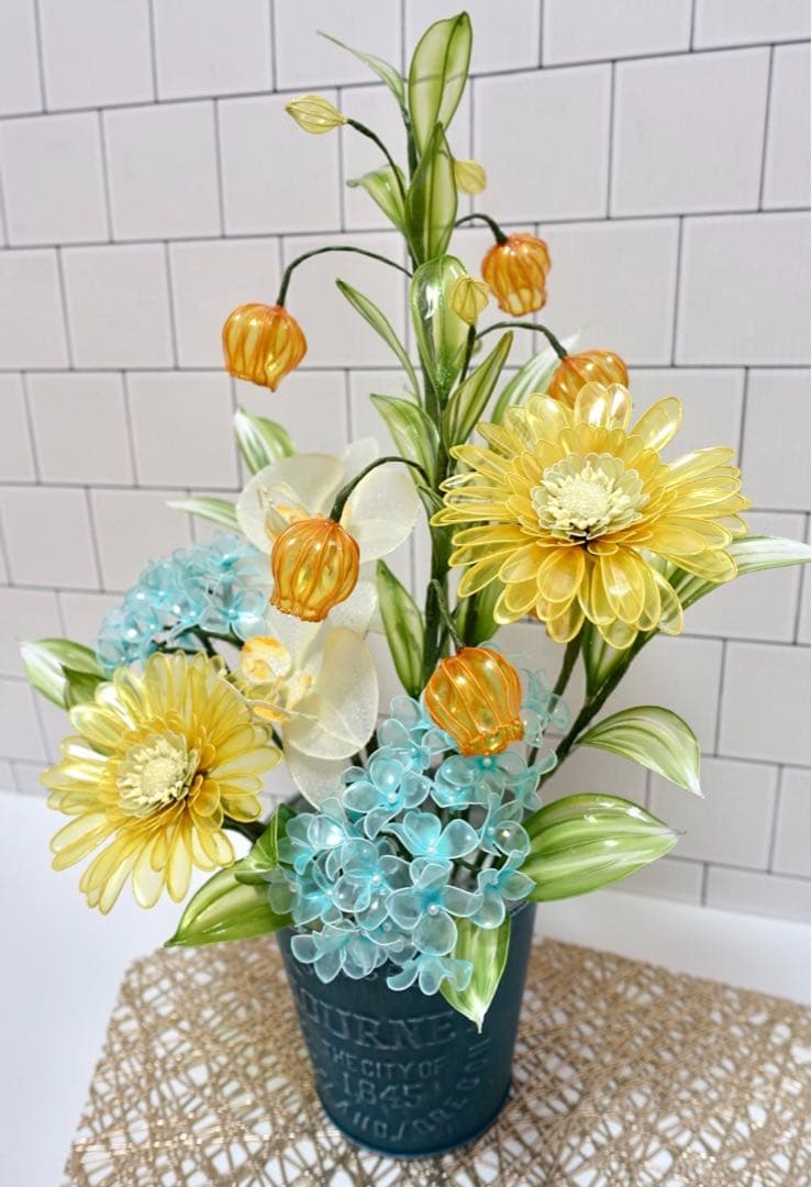 アメリカンフラワー（ガーベラ、サンダーソニア）ディップフラワー