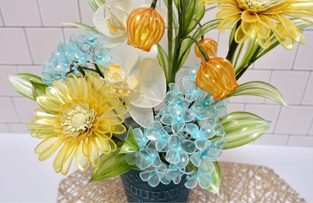 アメリカンフラワー（ガーベラ、サンダーソニア）ディップフラワー