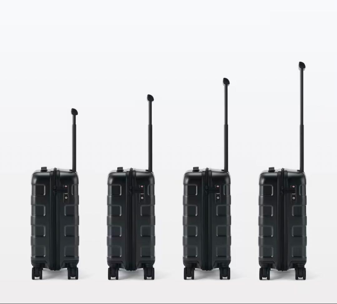 無印良品　ハードキャリーケース 4輪