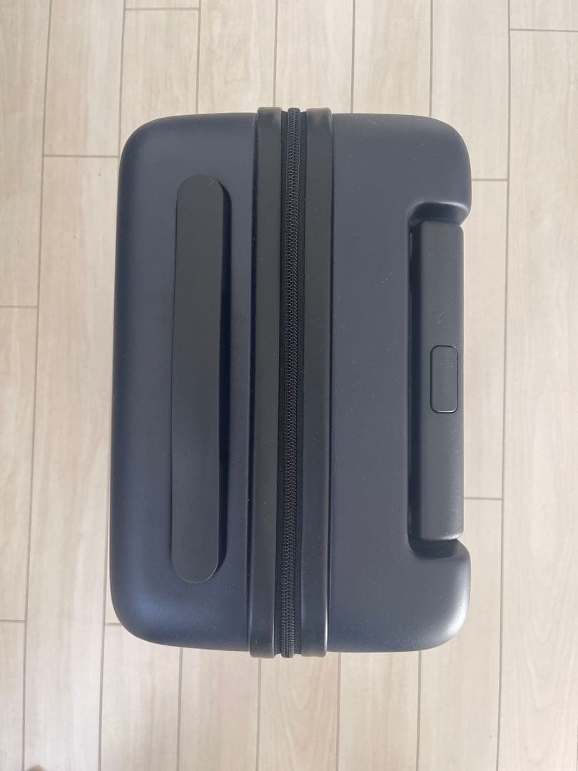 無印良品　ハードキャリーケース 4輪