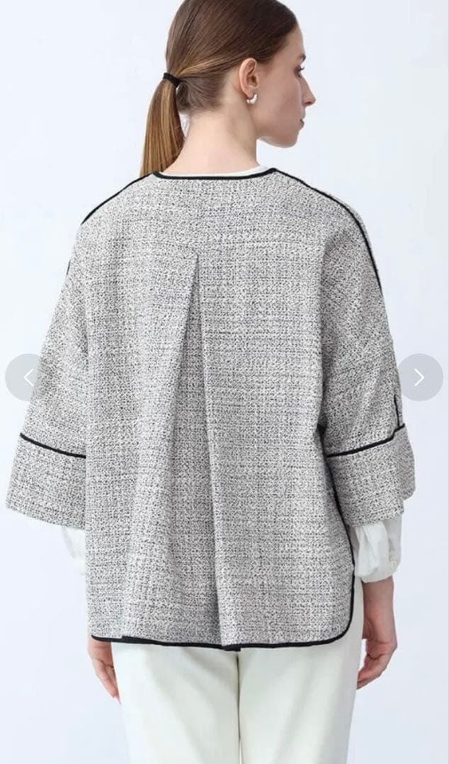 ノーカラー ツイード　ジャケット　スパンコール　アーガ　ヤマダヤ