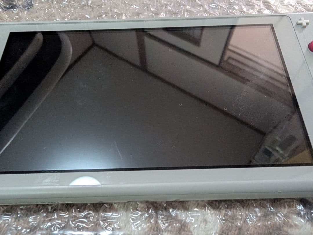 任天堂SwitchLight限定 ポケモンカラー