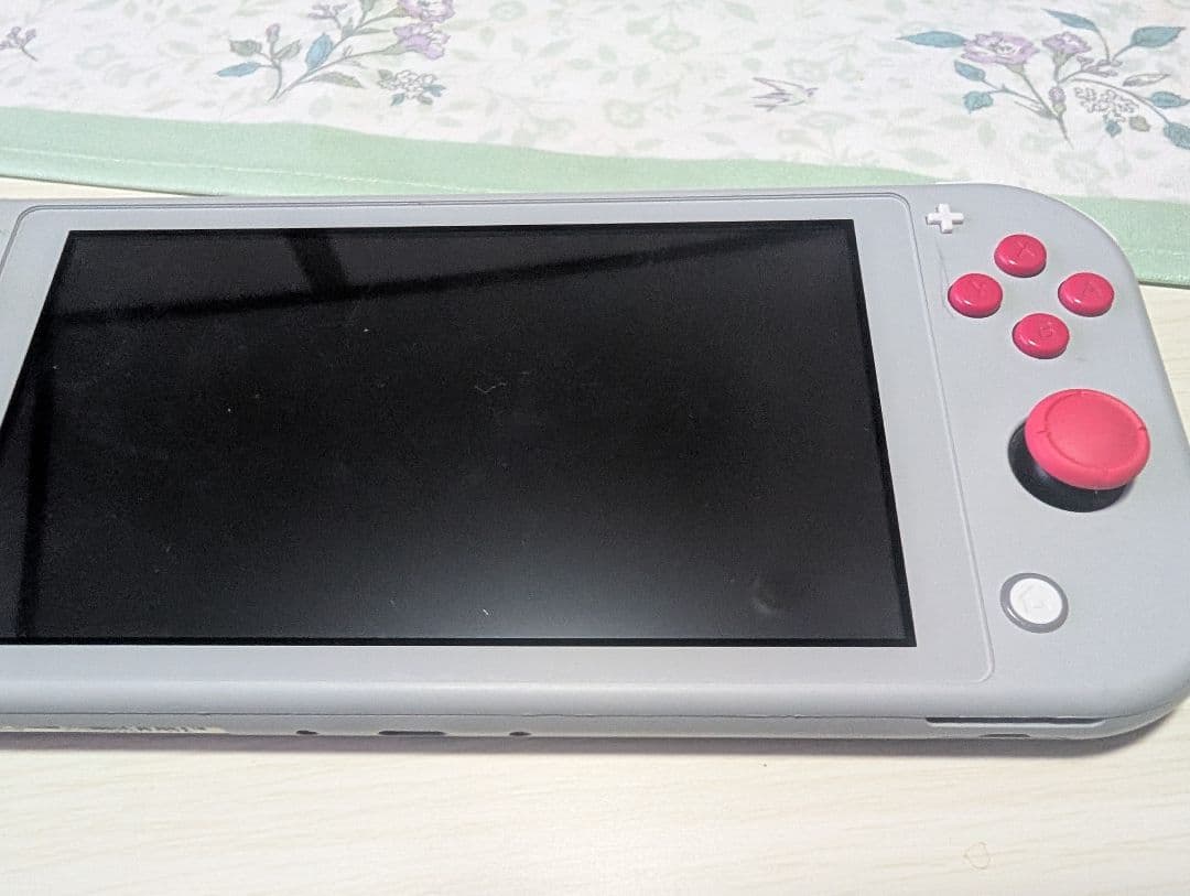 任天堂SwitchLight限定 ポケモンカラー