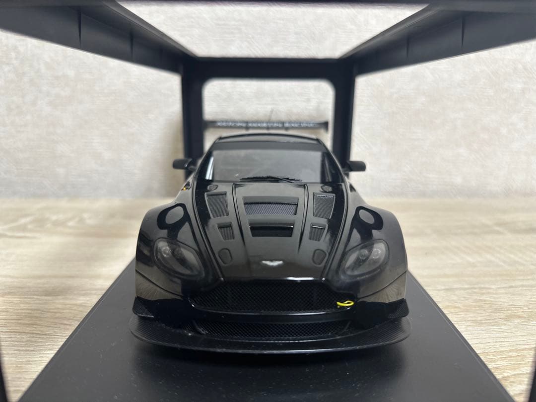1/18 Aston Martin Vantage 2013 （BLACK）