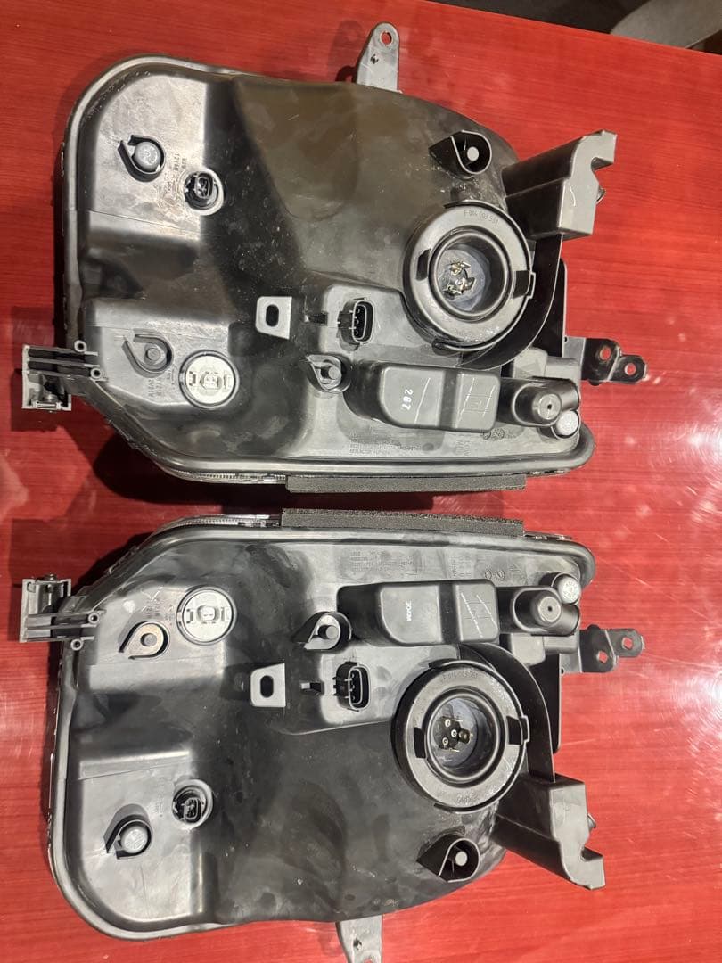 ★エブリイ DA17V 純正ヘッドライト左右★