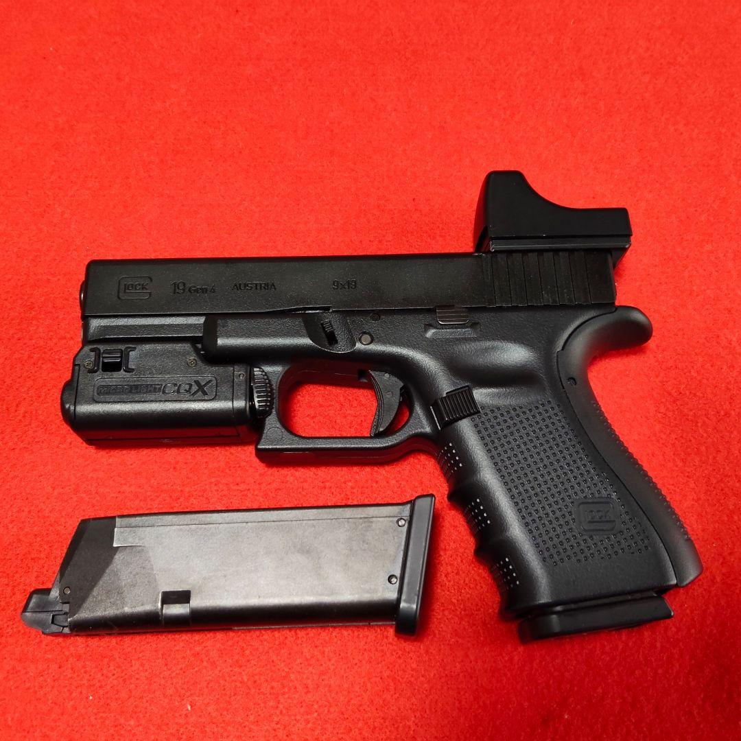 東京マルイ　グロック19 gen4 ガスブローバック　プロサイト&ライト&マグ付