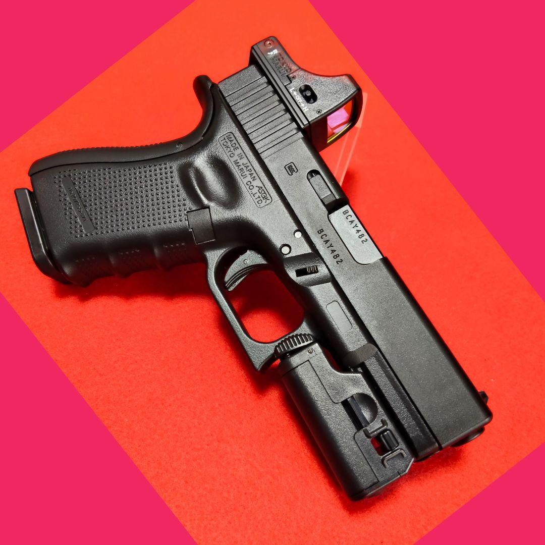 東京マルイ　グロック19 gen4 ガスブローバック　プロサイト&ライト&マグ付