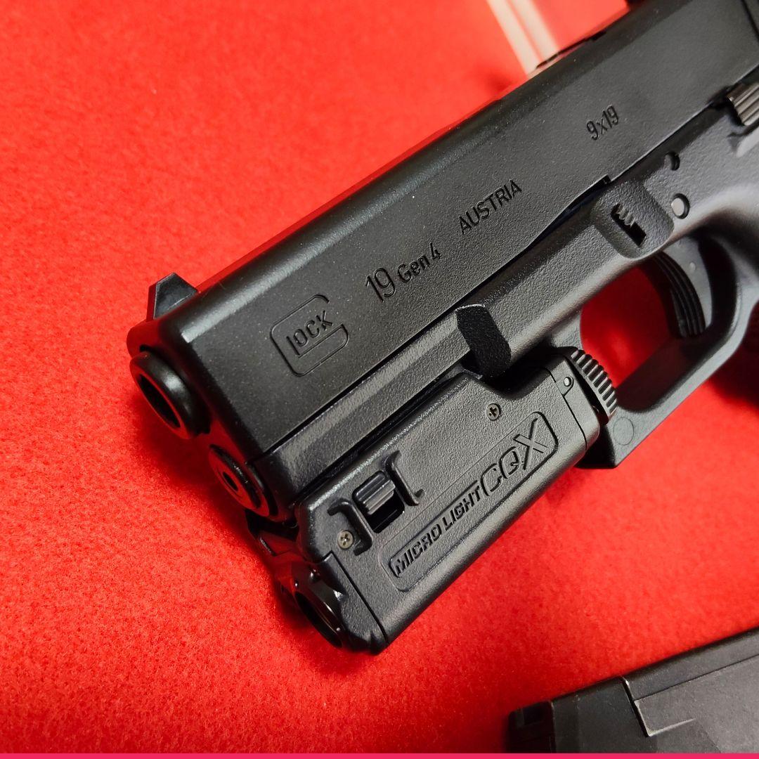 東京マルイ　グロック19 gen4 ガスブローバック　プロサイト&ライト&マグ付