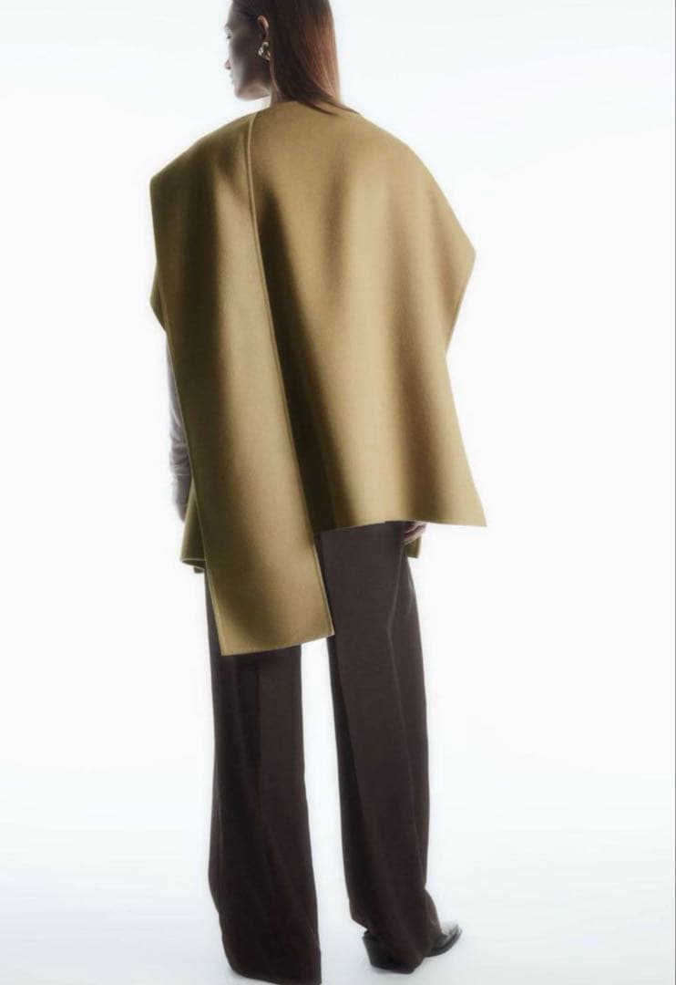 COS キャメルカラー　コート　ケープ