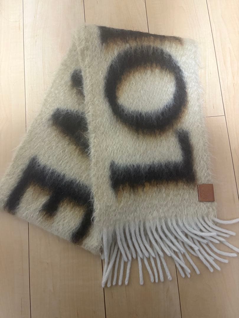 LOEWE ロゴ　マフラー　スカーフ