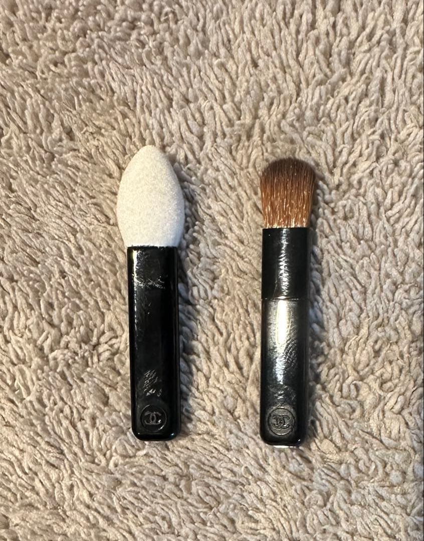 レ キャトル オンブル ブトン No.229