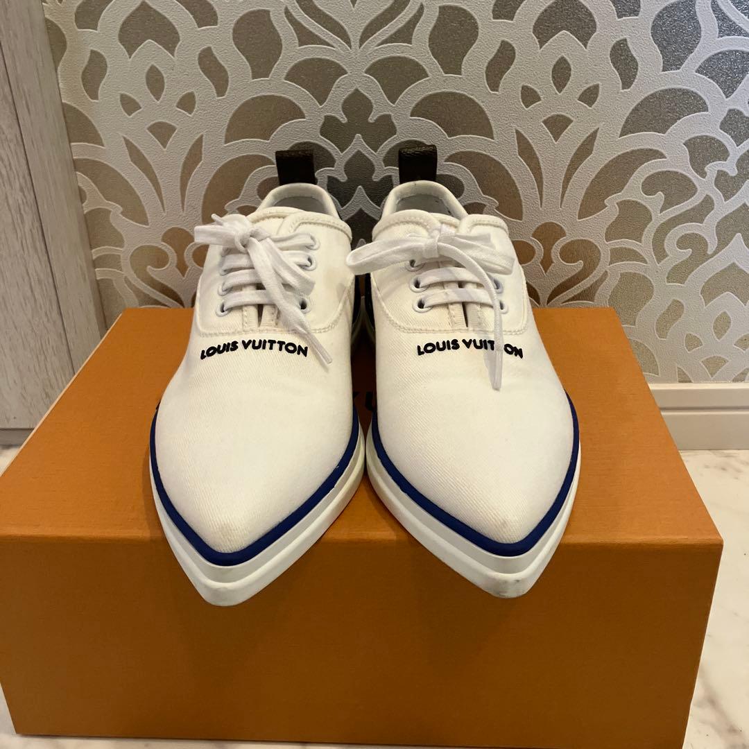 美品❣️ルイヴィトンスニーカー❣️22年製 ホワイトレディース37.5❣️モノグラム