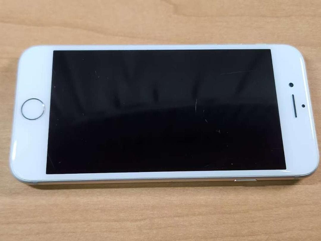 020300F iPhone8 A1906 64GB 【最大容量85%】