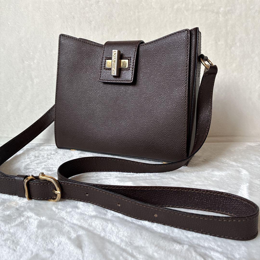 セリーヌ CELINE ショルダーバッグ ターンロック ゴールド金具 ブラウン