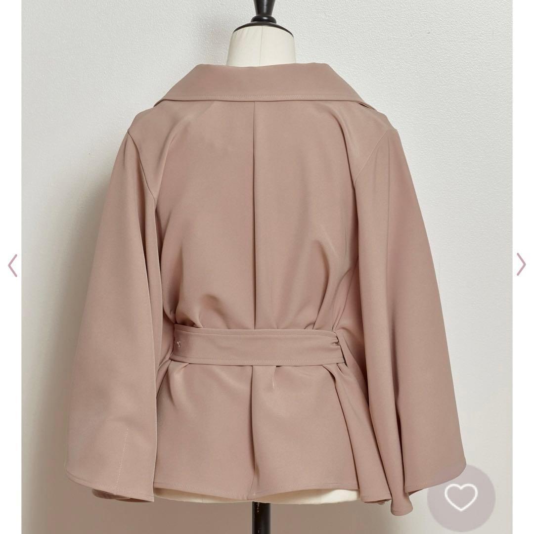 【新品未使用】ノエラポンチョ　マントショートコート　フリー　袖広めで便利