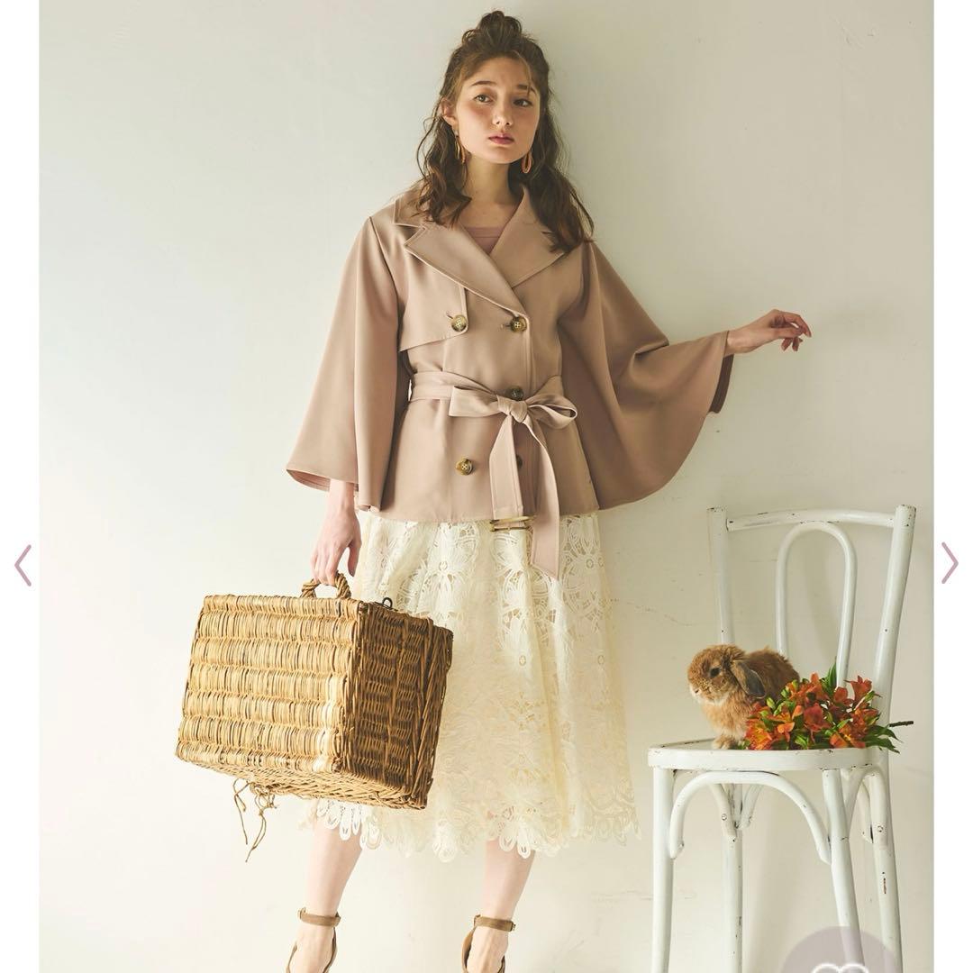 【新品未使用】ノエラポンチョ　マントショートコート　フリー　袖広めで便利