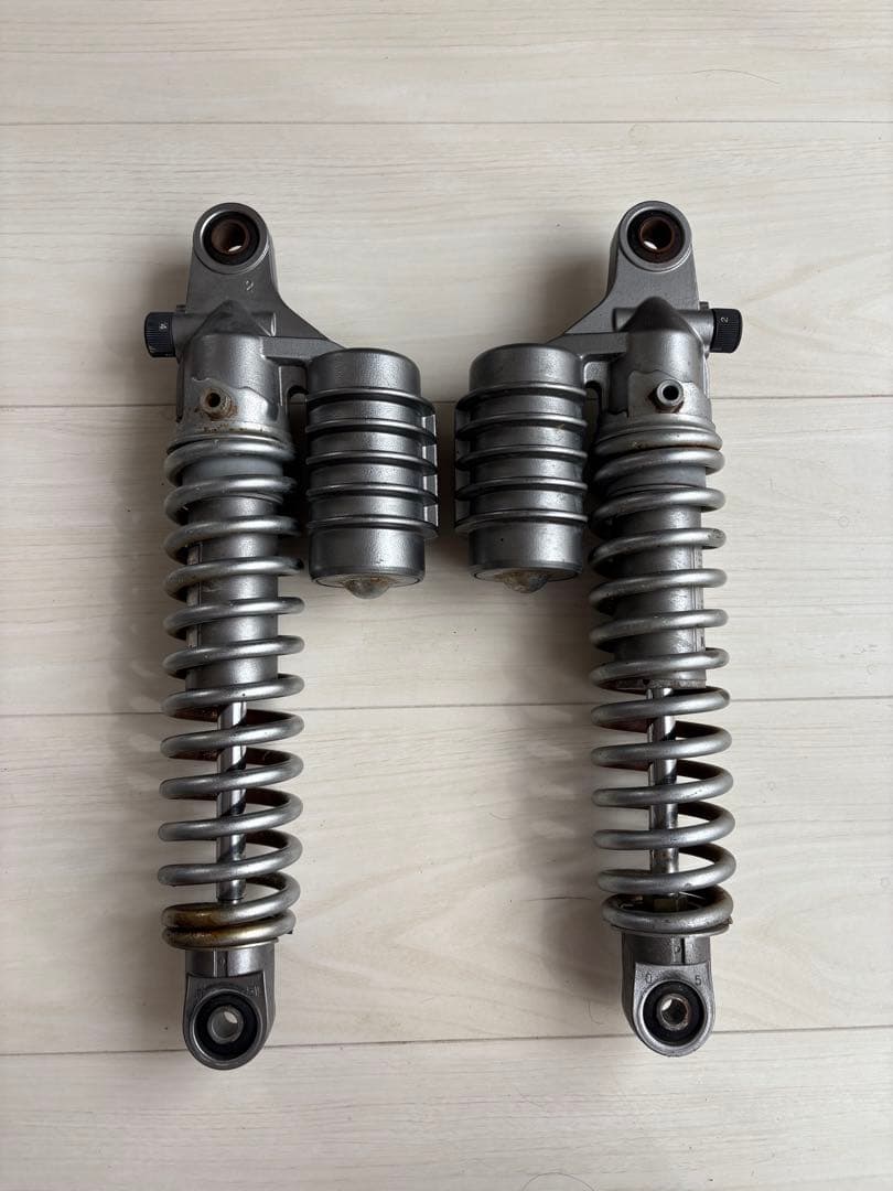 ゼファー750rs 純正リアサスペンション