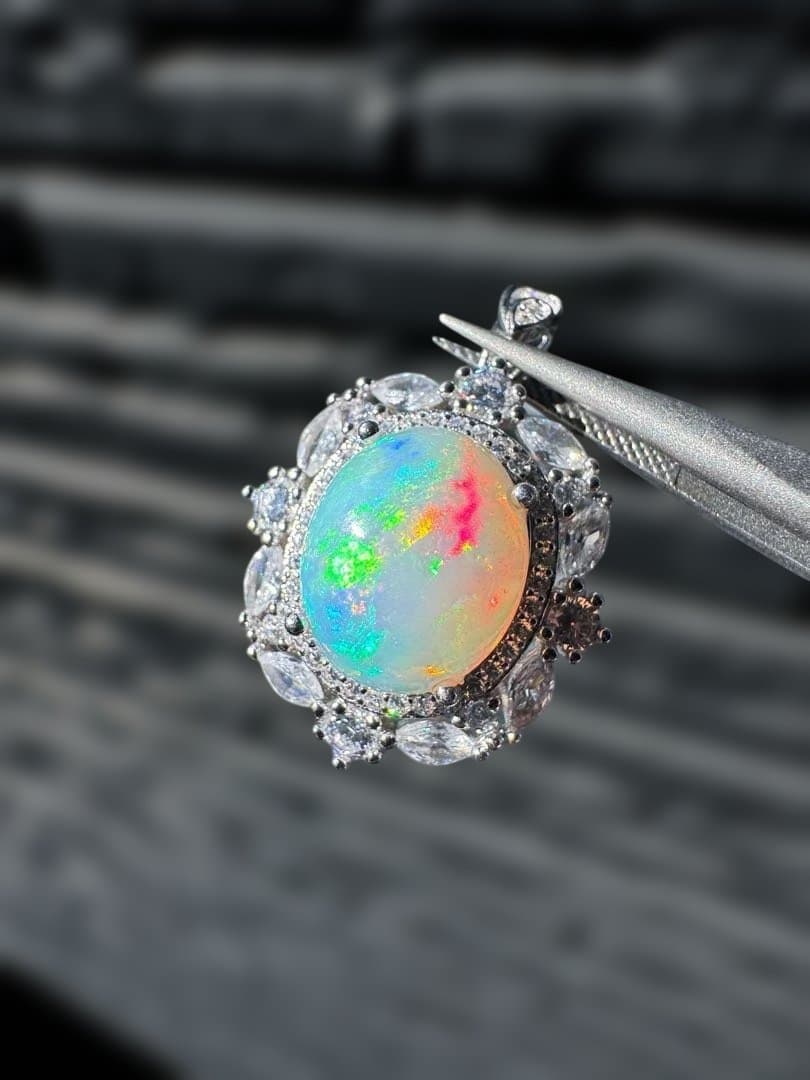 新作　天然石水オパールペンダント紫遊色綺麗極彩ルース3.078ct 鑑ソ付